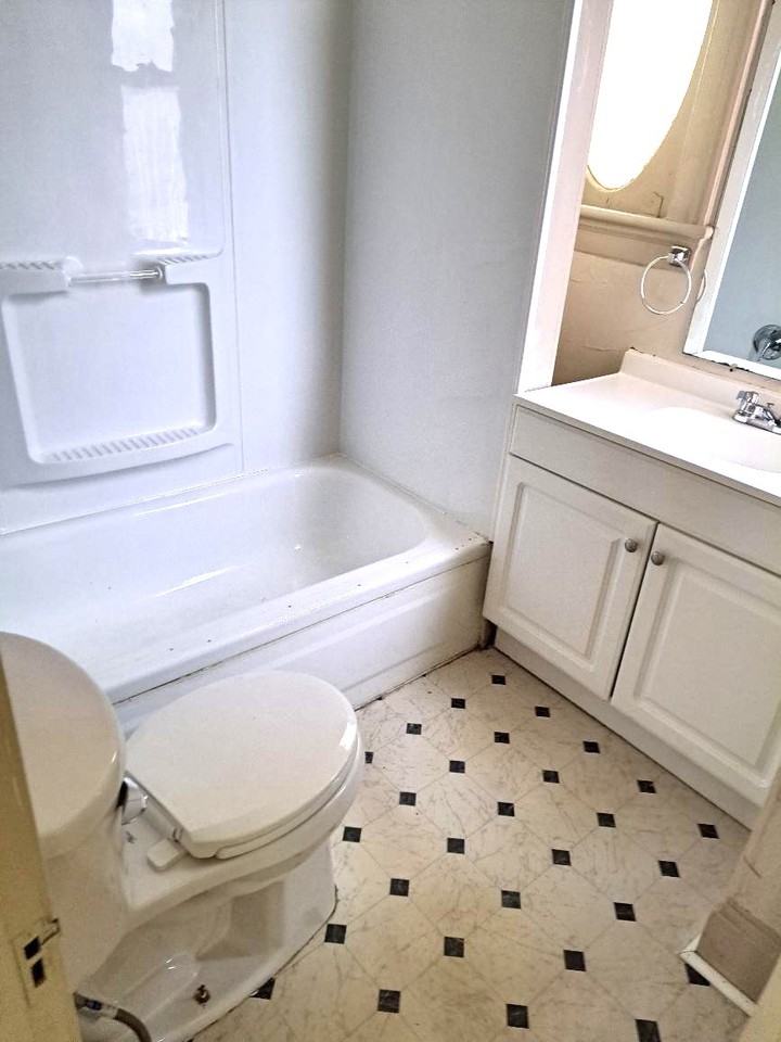 323 - 325 West Otterman Street - 2 #2 - Photo 5 of 9