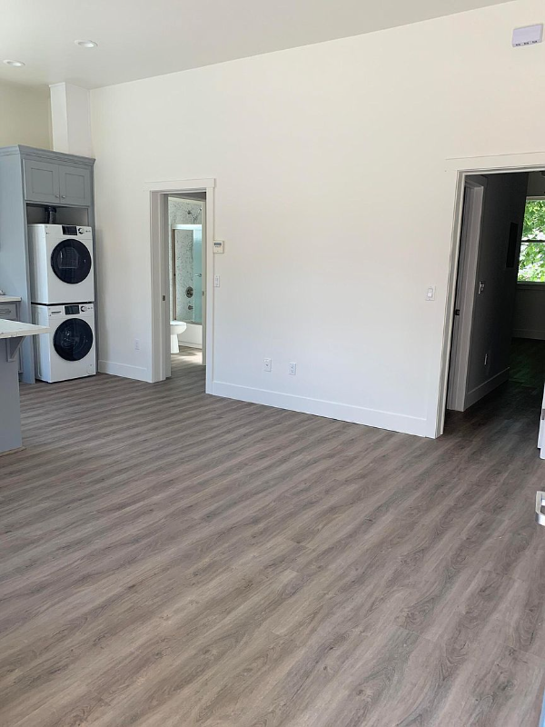 123 S Western Ave - Photo 3 of 9