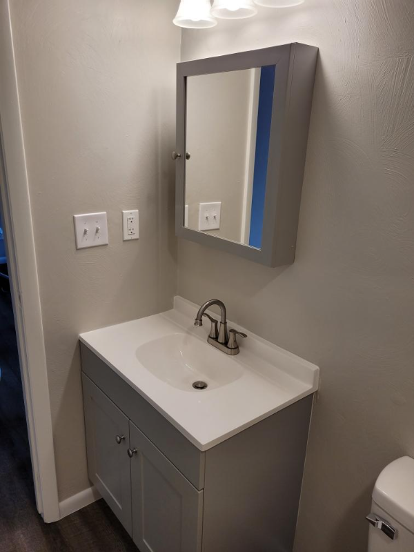 1204 Outlook St #B - Photo 3 of 9