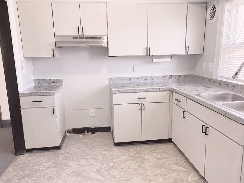 110 W Margaret St - Photo 3 of 21