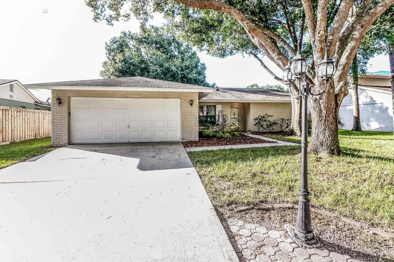15914 Eagle River Way - Photo 2 of 20