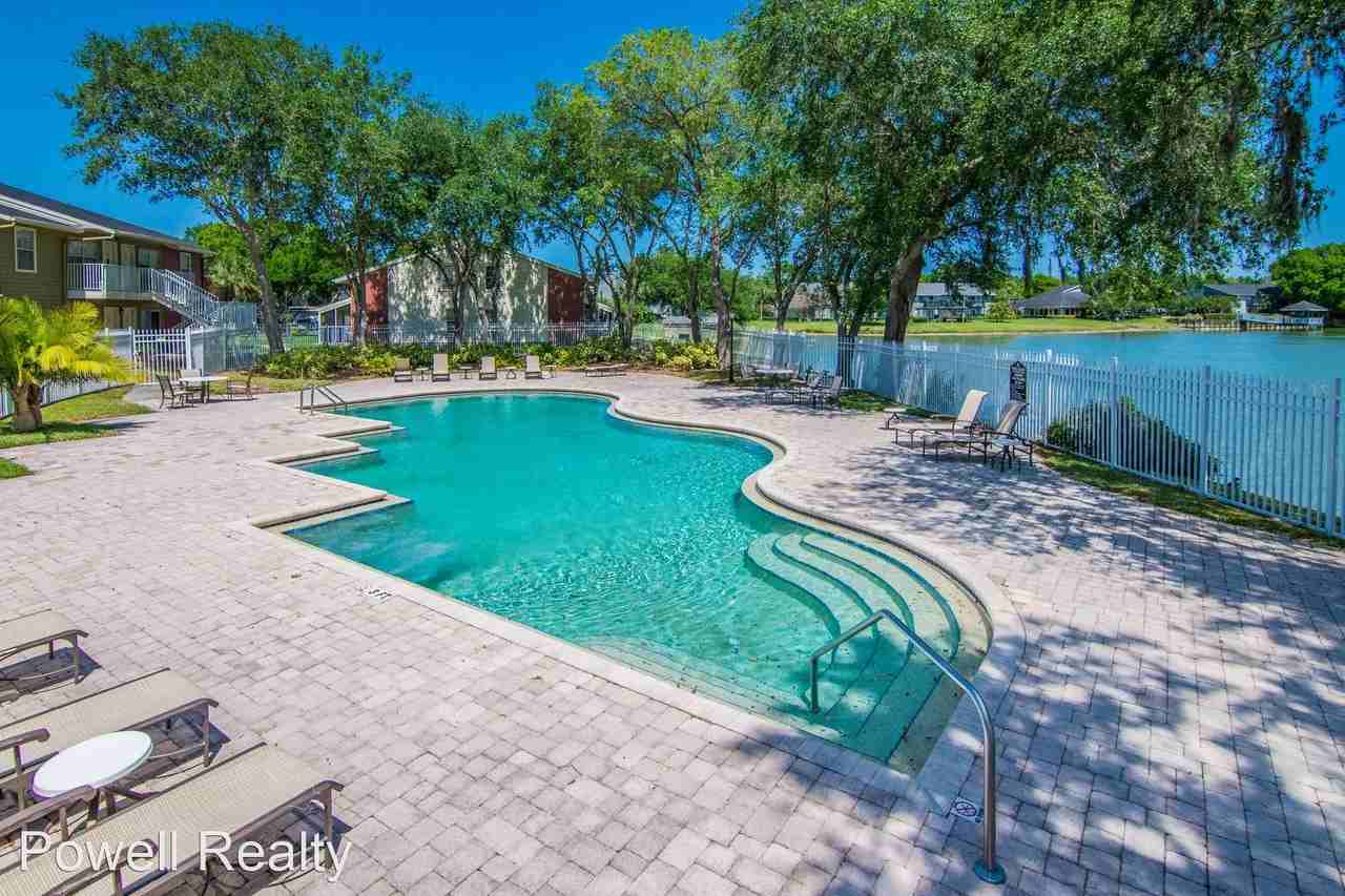 220 Lake Parsons Grn #108