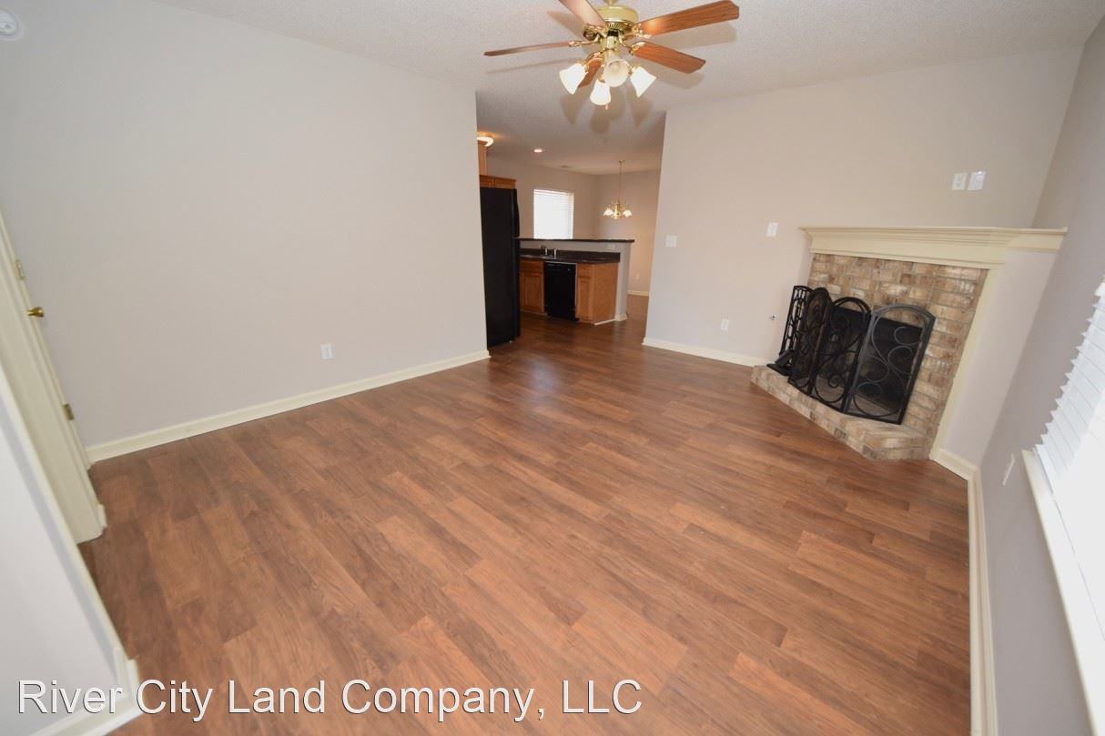 10095 Nolton Cir - Photo 3 of 11