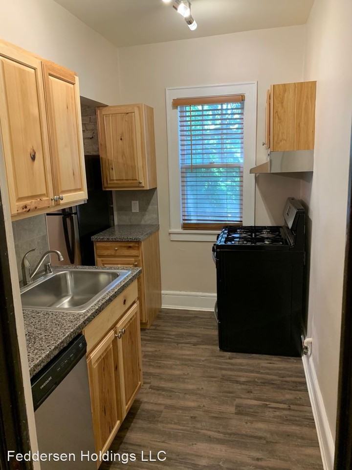 1915 2nd Avenue South - Photo 2 of 8