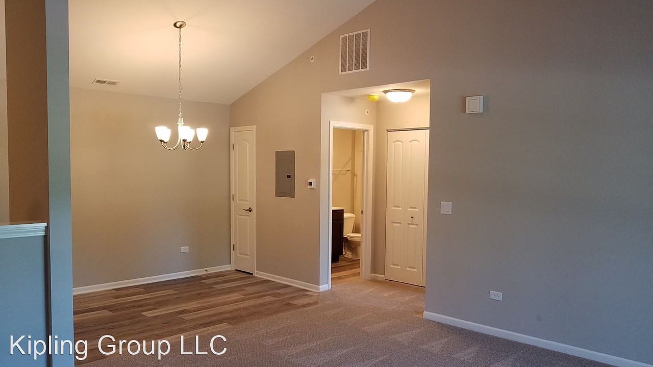 4390 Timber Ridge Ct - Photo 3 of 15