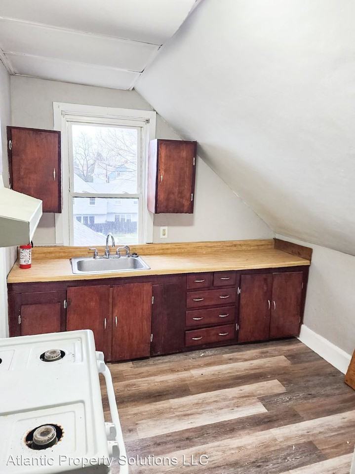 6-8 Armistice Blvd - Photo 3 of 4