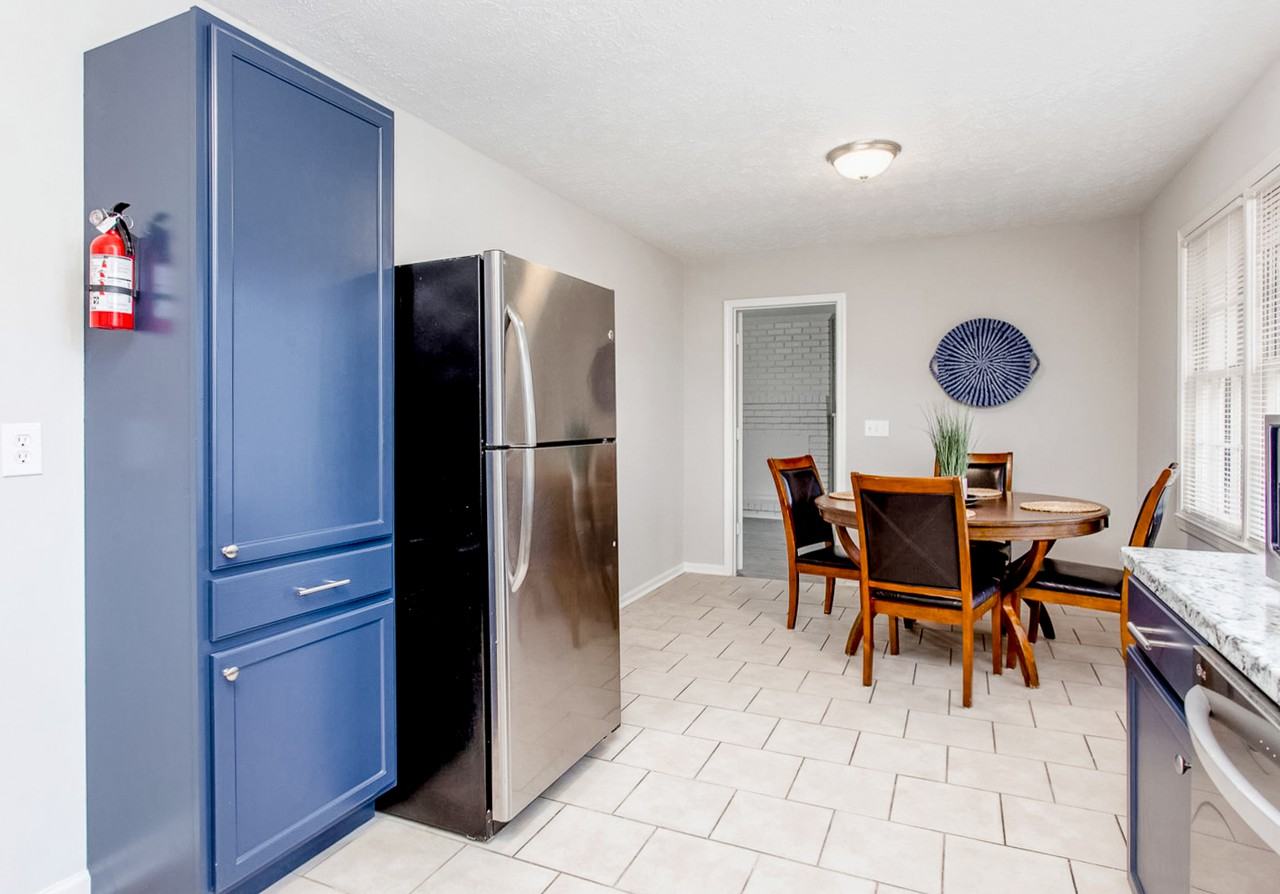 Princess Ave - Photo 4 of 13