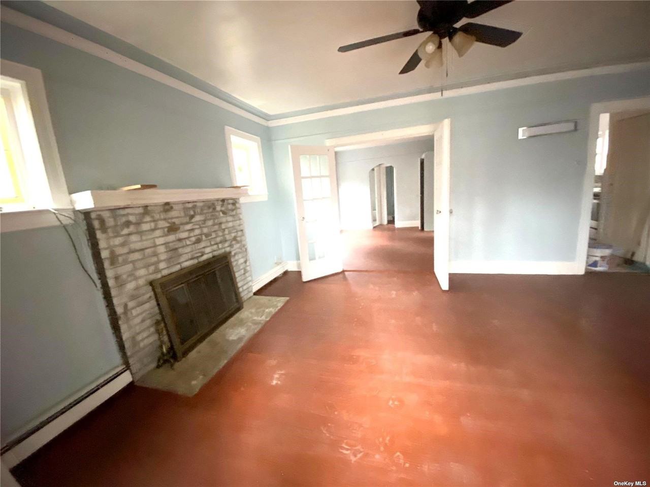 70 Forest Row - Photo 3 of 17