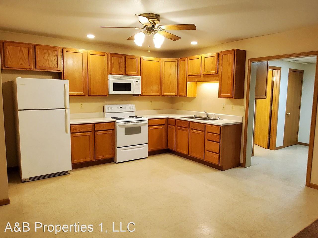 1527 Locust St. Apartments 1527 Locust St, Quincy, IL 62301 Zumper