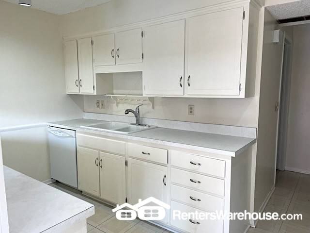 14315 Fairway Dr - Photo 3 of 10