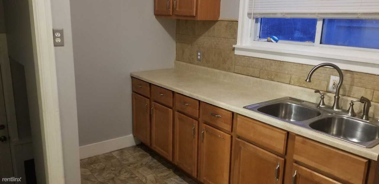 15445 Minock St - Photo 2 of 2