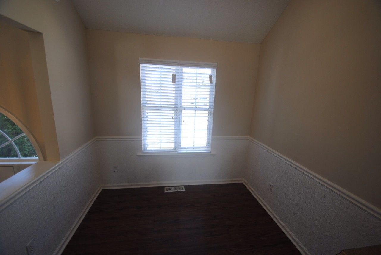 413 Landmark Way - Photo 3 of 5