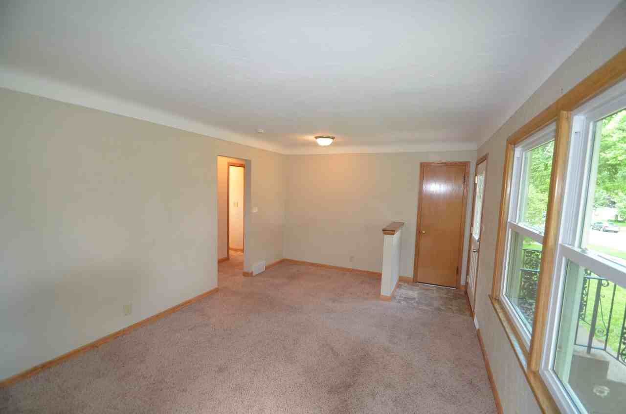 1574 E Iowa Ave - Photo 2 of 7