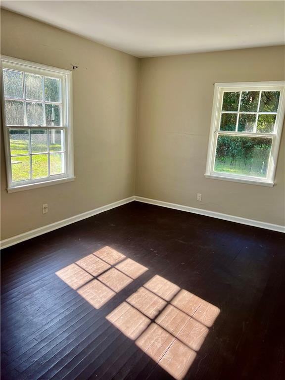 3681 Wylly Ave - Photo 6 of 8