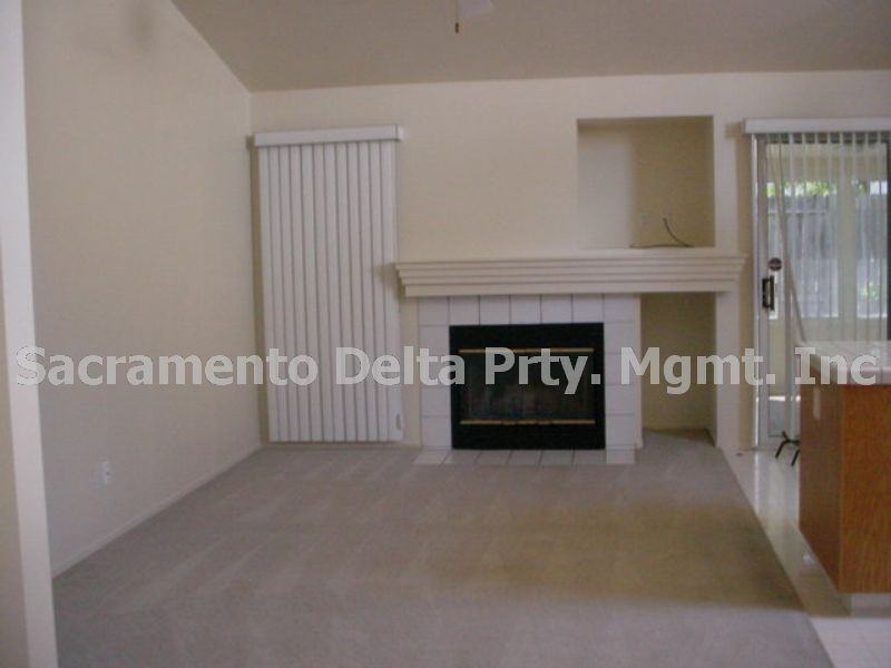 6329 Di Lusso Dr - Photo 3 of 7