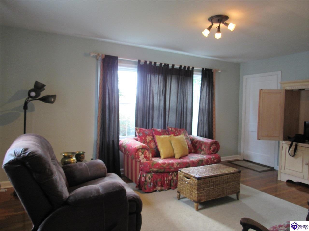 1035 W Vine St #2 - Photo 3 of 10