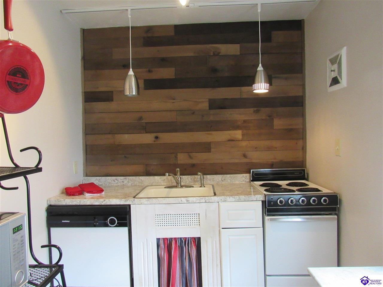 1035 W Vine St #2 - Photo 5 of 10