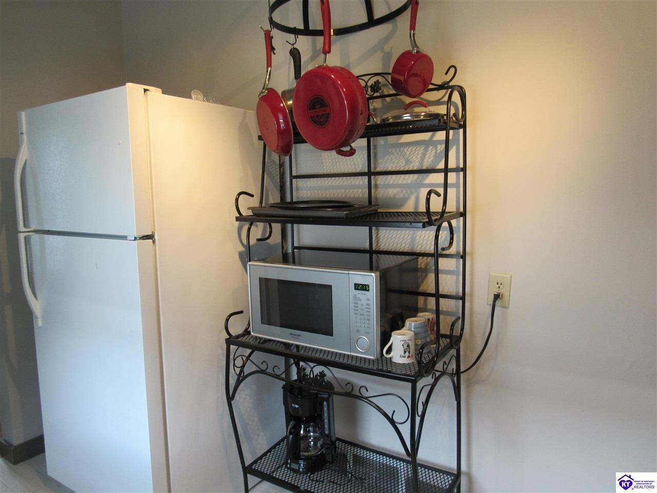 1035 W Vine St #2 - Photo 6 of 10