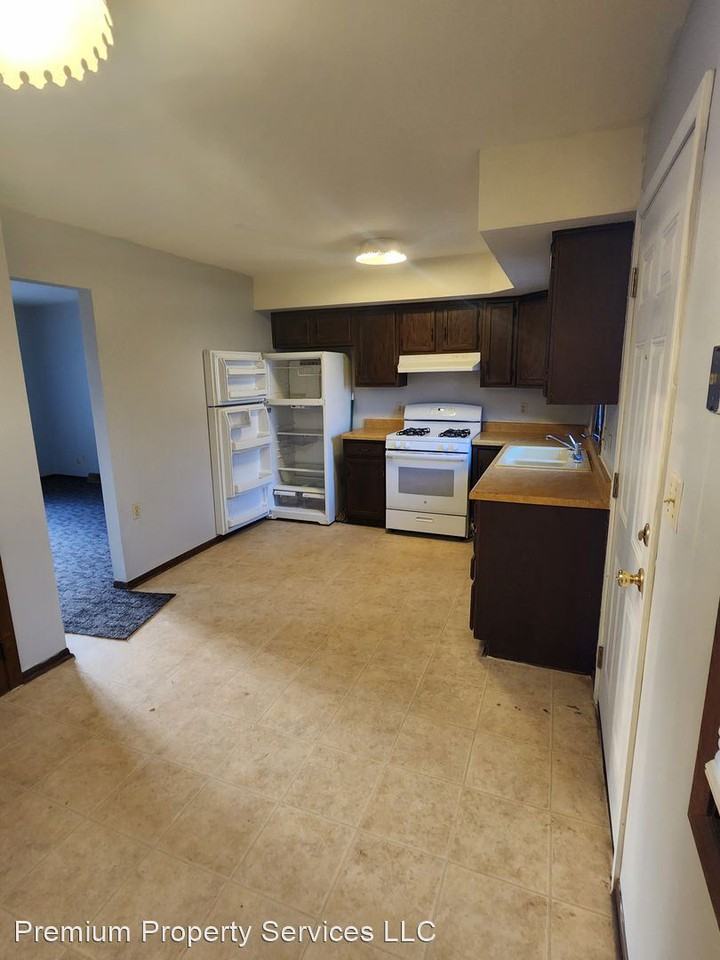 1014 North Church Street - Photo 3 of 7