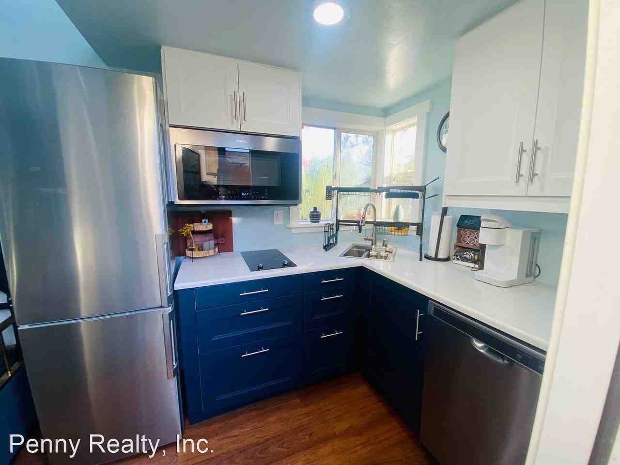 1509 Gregory St - Photo 2 of 19