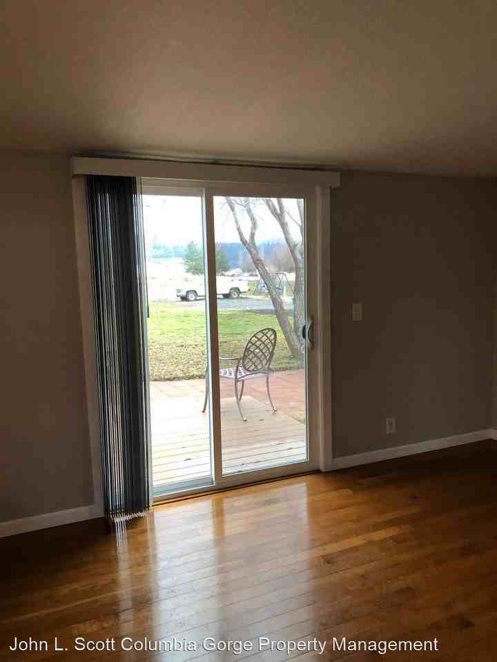 330 3rd Ave - Photo 3 of 7