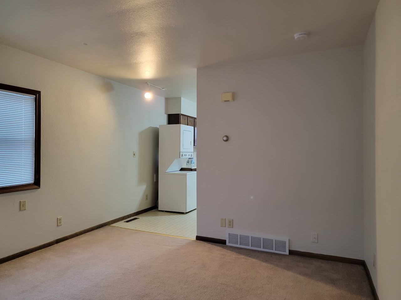 533 W 4Th Ave - Photo 2 of 12