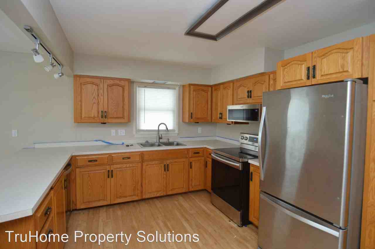 1417 14th Ave S - Photo 3 of 18