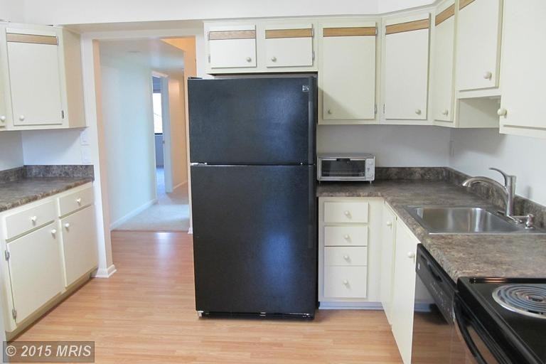 13 Glenamoy Ct #301 - Photo 2 of 14