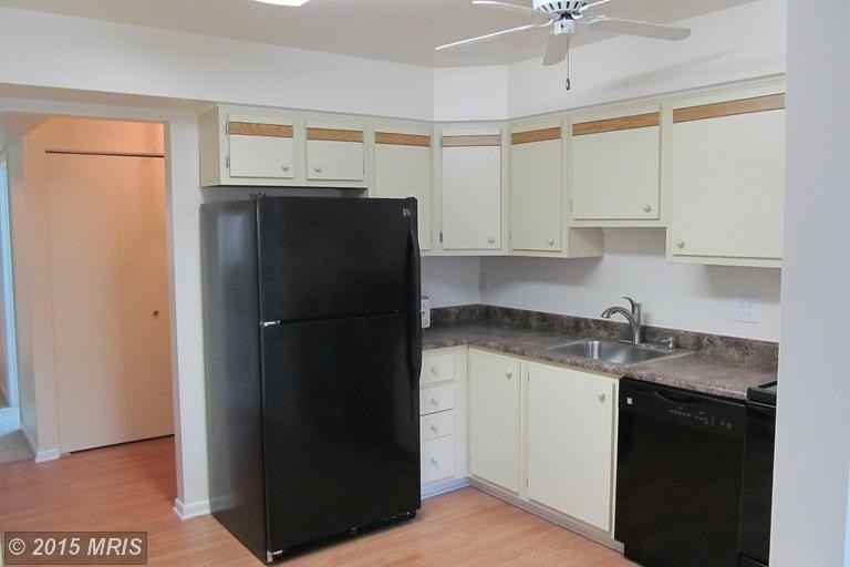 13 Glenamoy Ct #301 - Photo 3 of 14