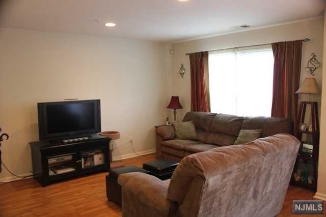 84 Carter Rd - Photo 3 of 14