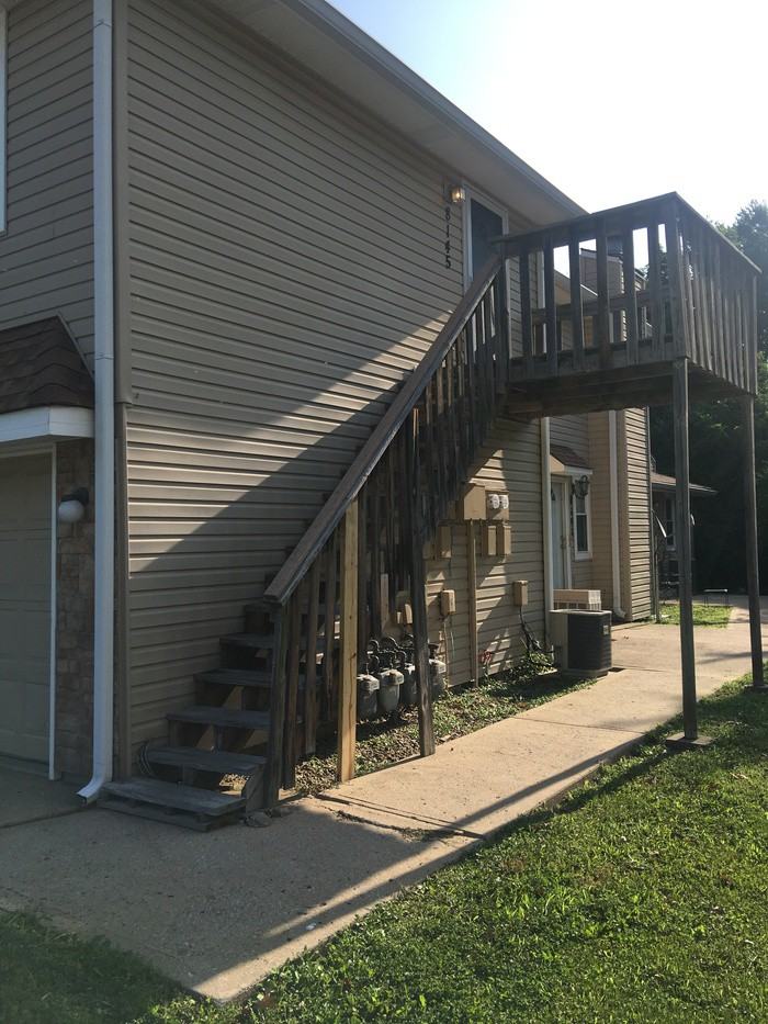 8145 N Stoddard Ave - Photo 2 of 14
