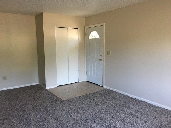 8145 N Stoddard Ave - Photo 3 of 14