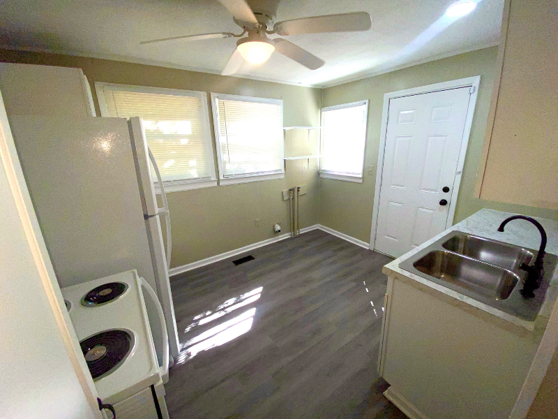 717 Cornelia Dr - Photo 7 of 28