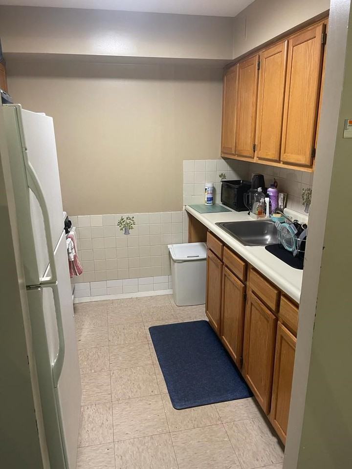 940 East 181st Street #3 - Photo 3 of 7