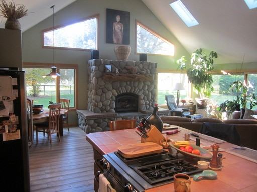 18380 Pinehurst Rd - Photo 3 of 20