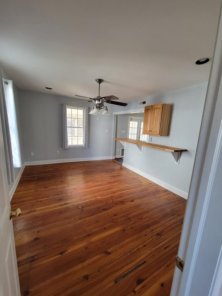 203 S 2nd St #1 - Photo 6 of 13