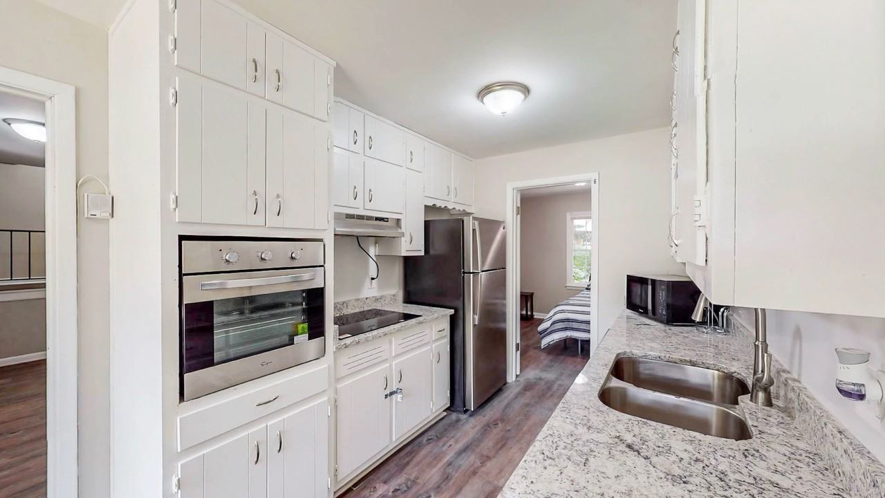 Saint Lo Ln - Photo 7 of 9