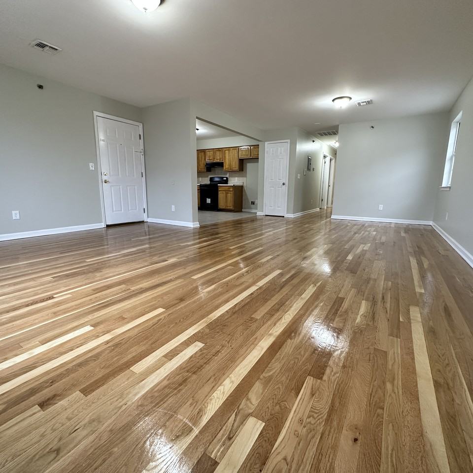 82 Hawthorne Avenue #3 - Photo 3 of 18