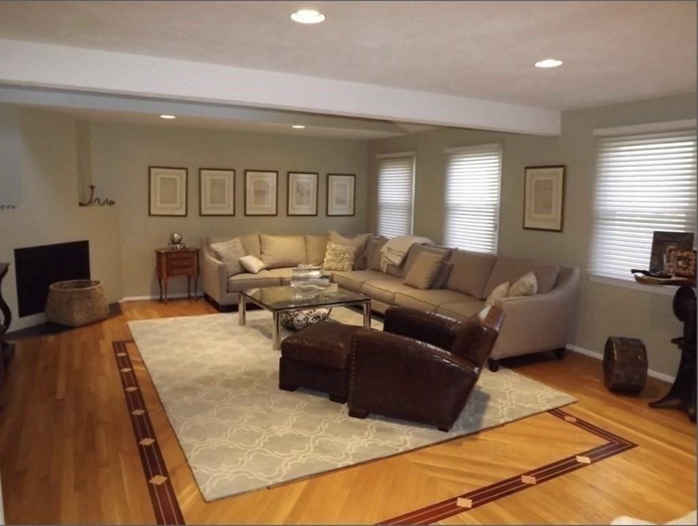 239 Hampton Rd - Photo 2 of 20