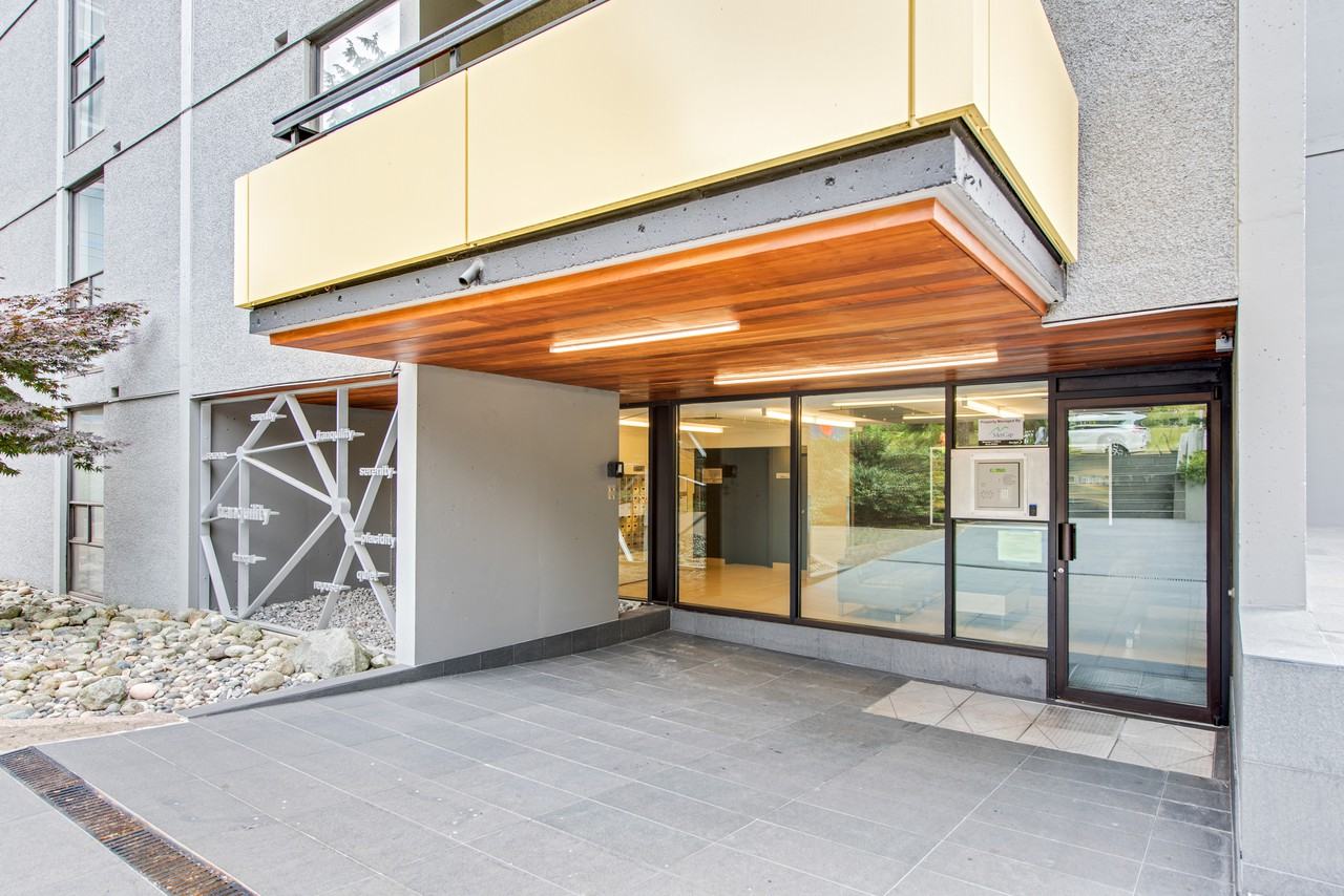 151 East Keith Road Apartments 151 Keith Rd E, North Vancouver, BC