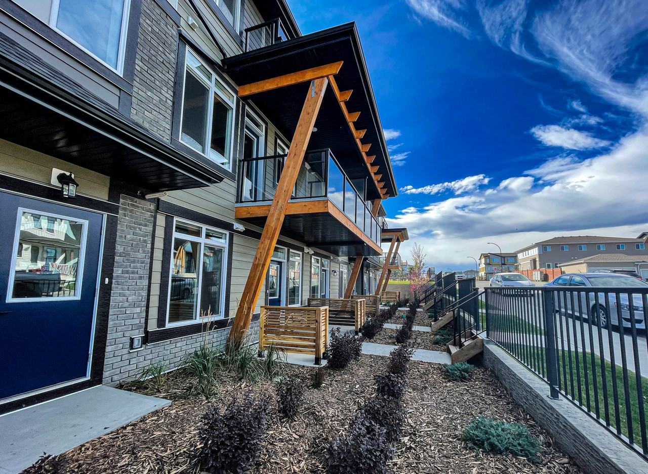 Beautiful Brand New 1 and 3 Bedroom Townhomes in Seton! Apartments 354 Seton Cir Se, Calgary