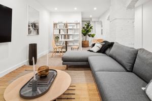 featured image of 529 Monroe Street