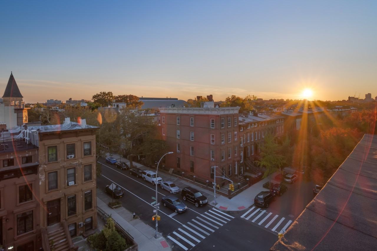Furnished Rooms at Common Owens - Photo 6 of 8
