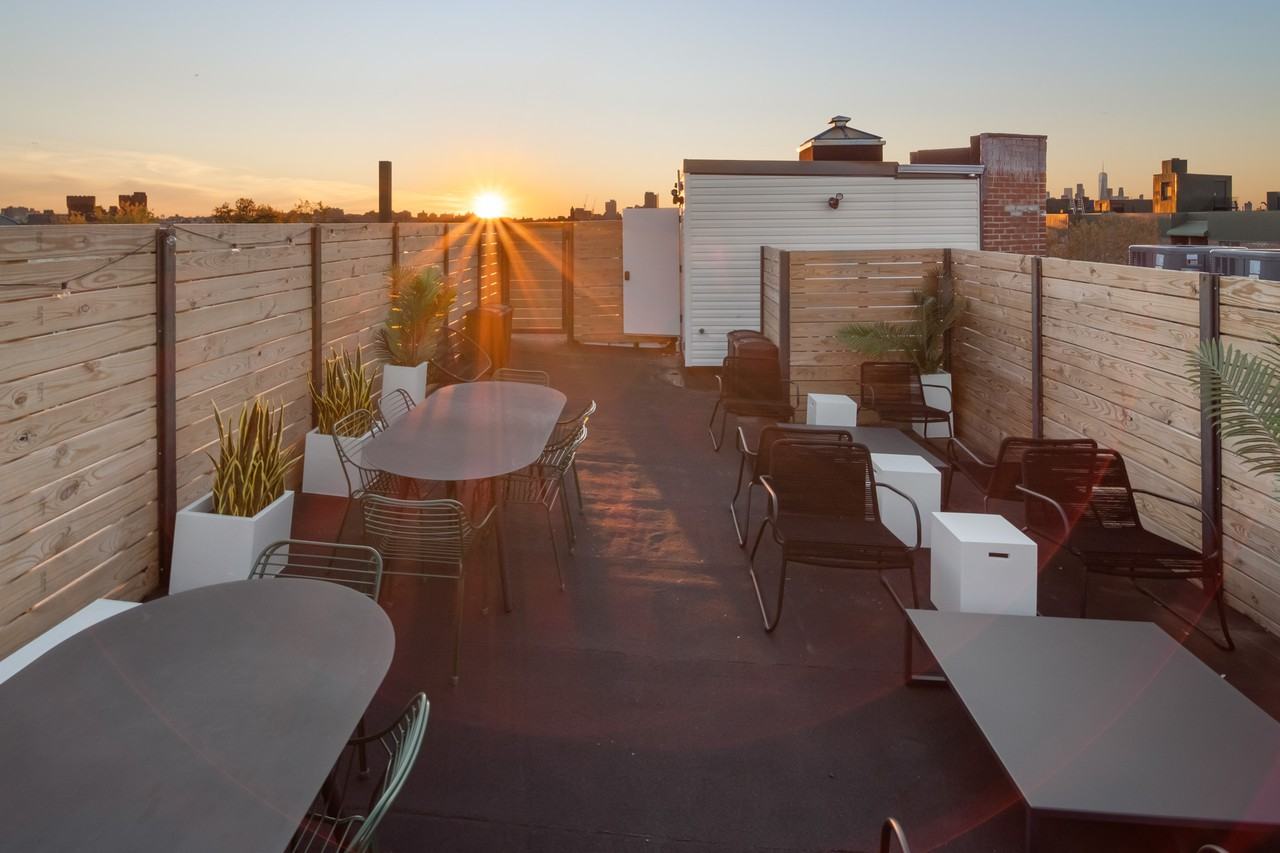 Furnished Rooms at Common Owens - Photo 7 of 8