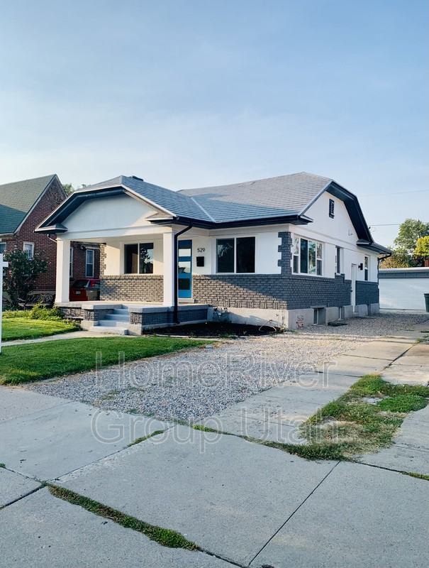 529 E Cleveland Ave - Photo 3 of 41