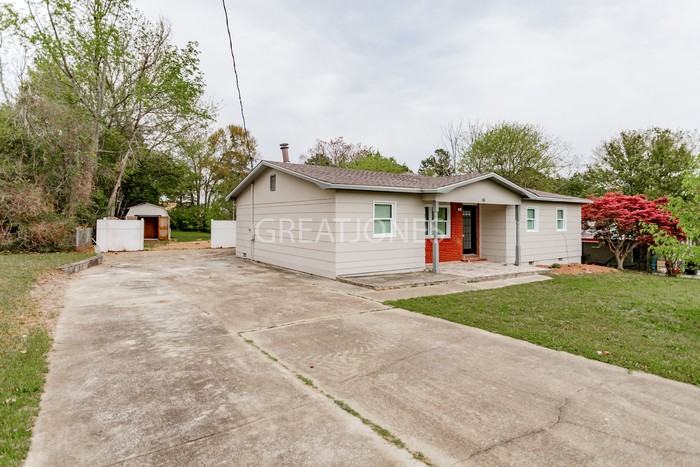 16 Mississippi Dr - Photo 3 of 34