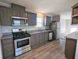 featured image of 618 Maine #618