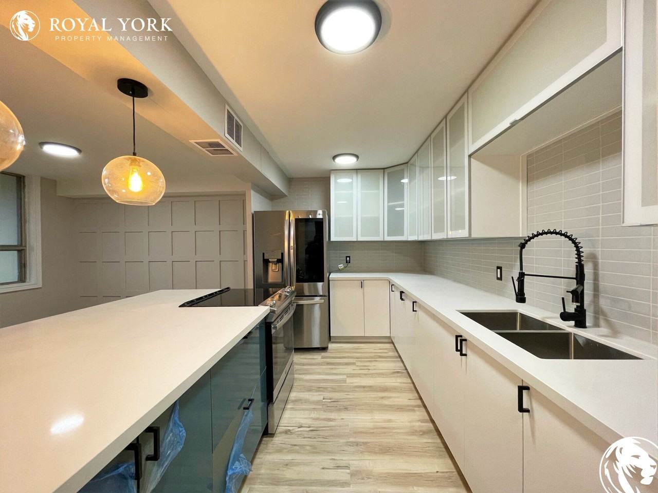 2835 Islington Ave #516 - Photo 3 of 35