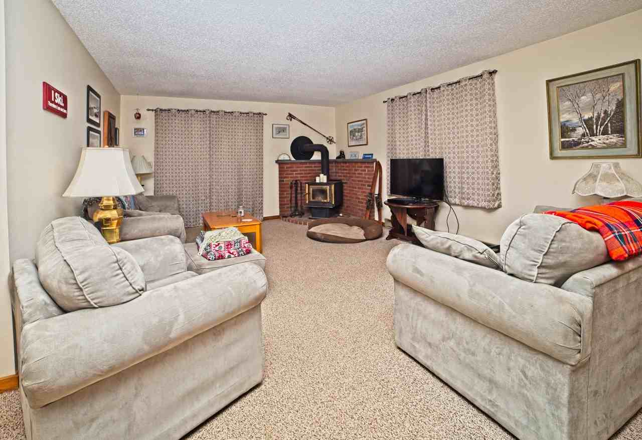 9 Notchview LaneNotch View Condominium #12 - Photo 3 of 14