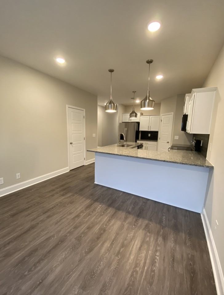 1031 Glenkirk Dr #C - Photo 5 of 20